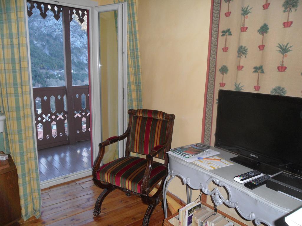 Saint-Dalmas-de-Tende Chambres D'Hotes Casa Sylvana الغرفة الصورة